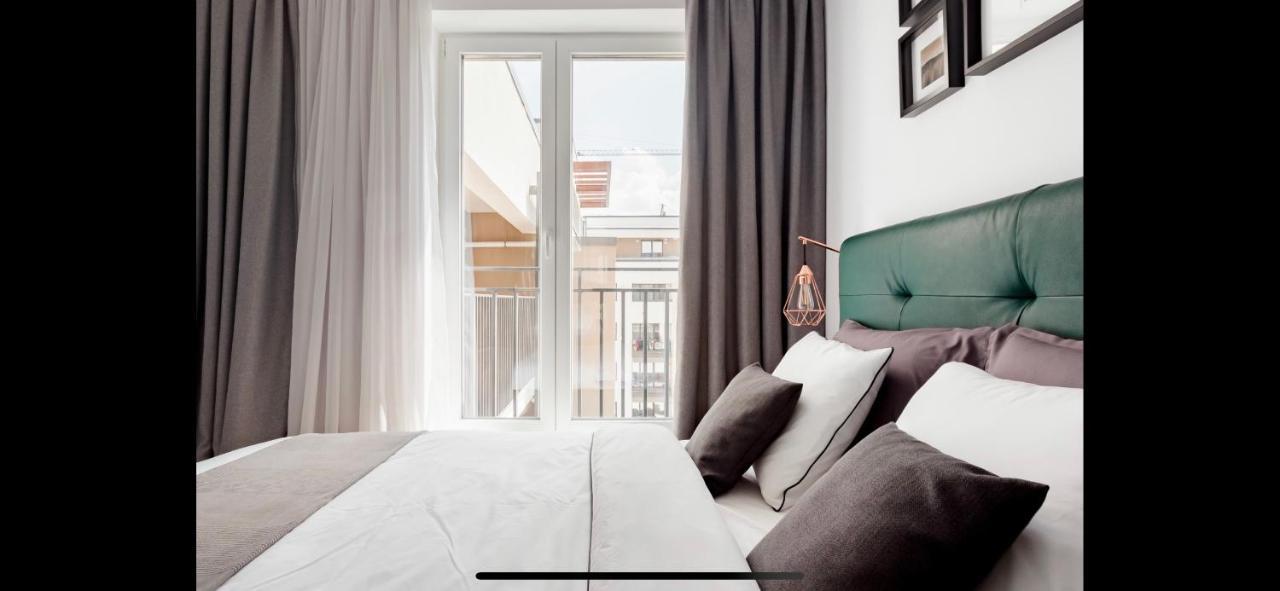 Modern Studio Coresi Apartment Brasov Luaran gambar