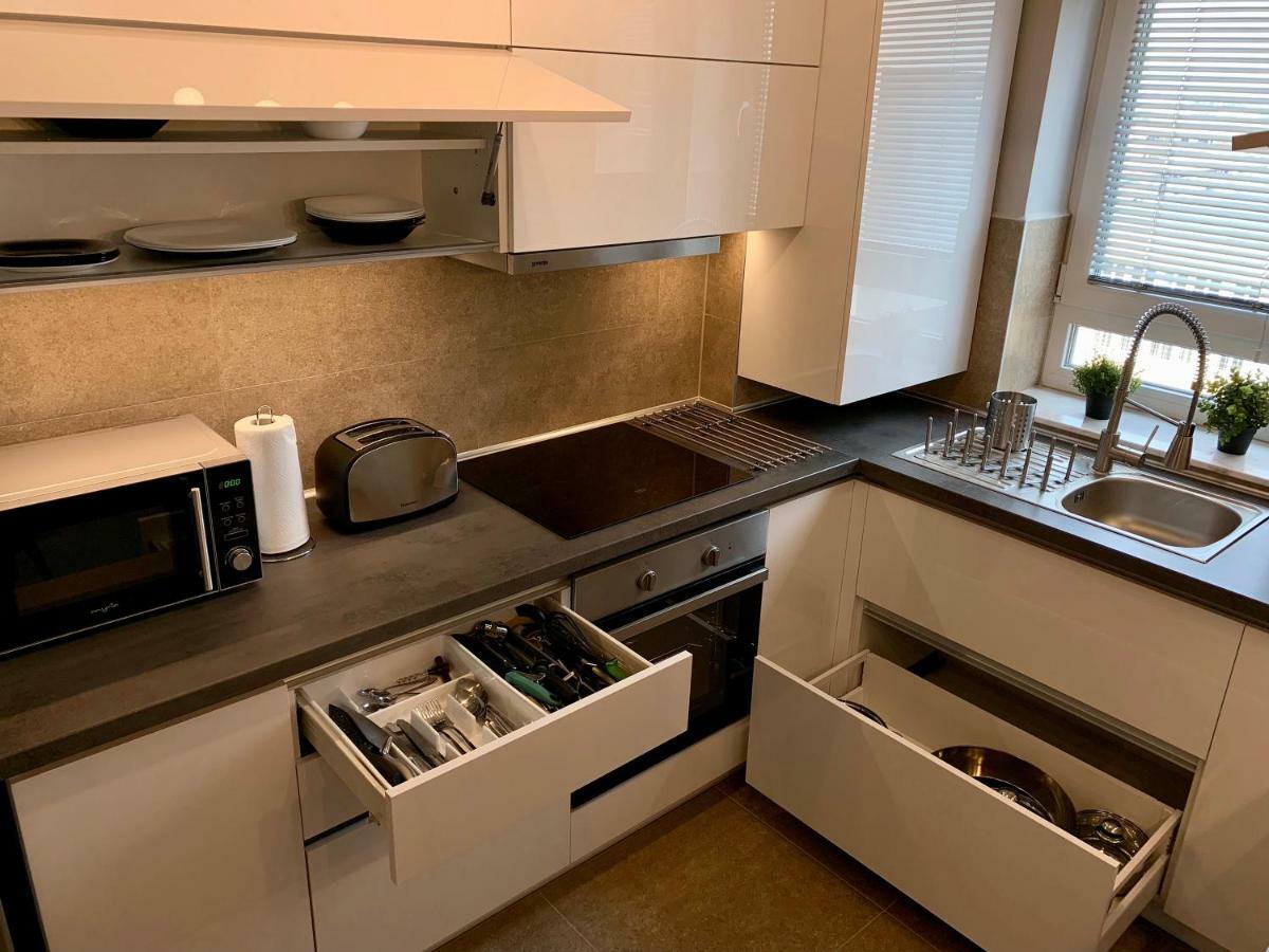 Modern Studio Coresi Apartment Brasov Luaran gambar